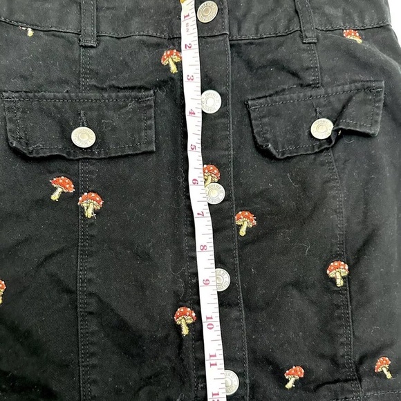 Mini Skirt Mushroom Embroidered Black Size Small Womens Cotton - Picture 5 of 7